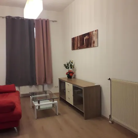 Apartment 10 Zentrum Mit 2 Betten Bestrooms Eu